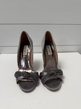 Badgley Mischka SatanSilver Gray Beaded Peep-Toe Heels